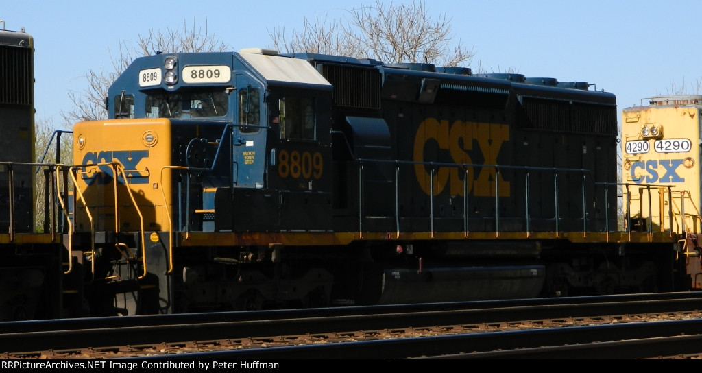 CSX 8809